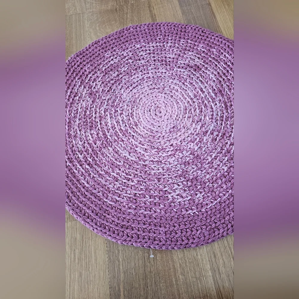 Burgandy Woven Round Placemat
